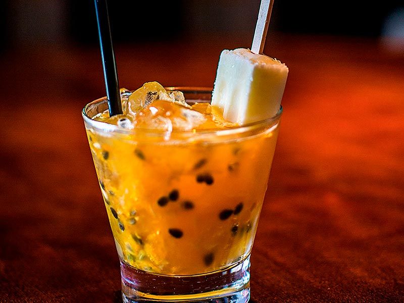 CAIPILÉ DE KIWI COM MARACUJÁ